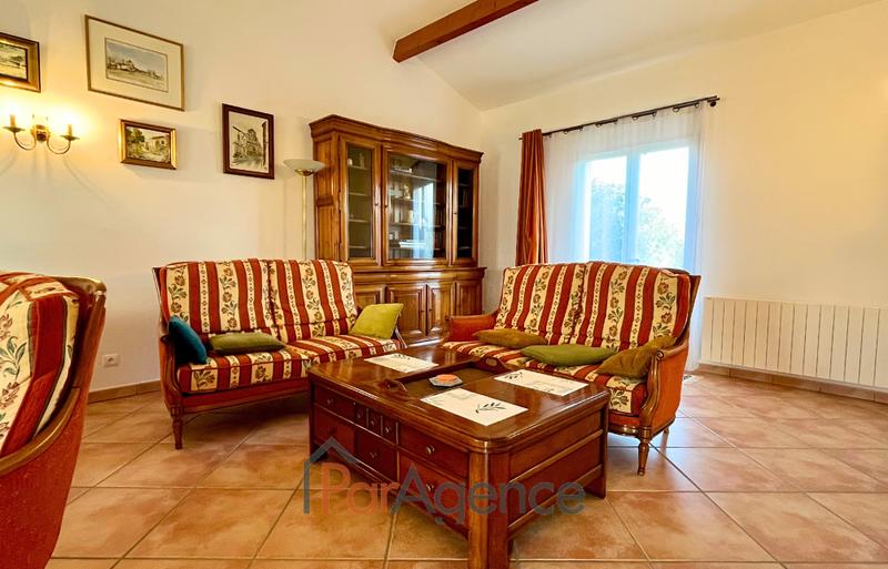 Maison - 202 m² - 6 pièces