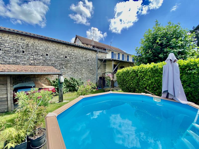 Maison - 279 m² - 9 pièces