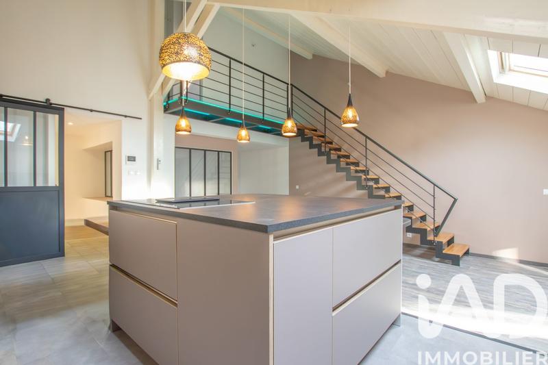 Loft - 165 m² - 6 pièces