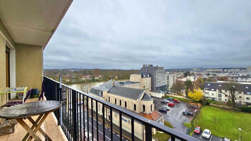 Appartement - 77 m² - 4 pièces