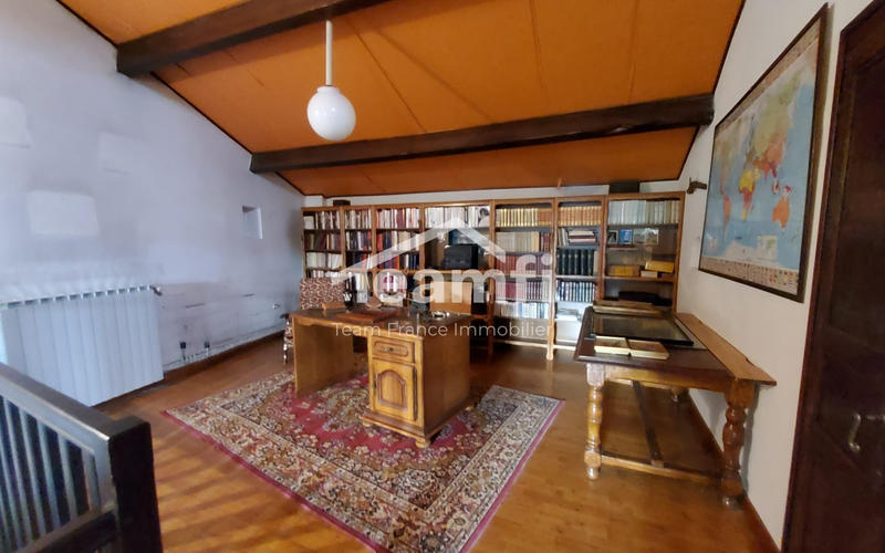 Maison - 160 m² - 6 pièces