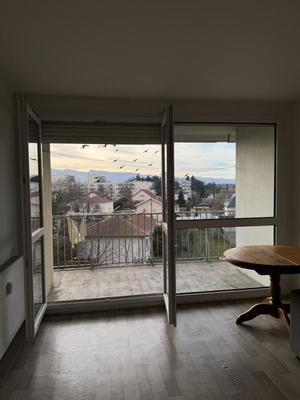 Appartement - 94 m² - 5 pièces