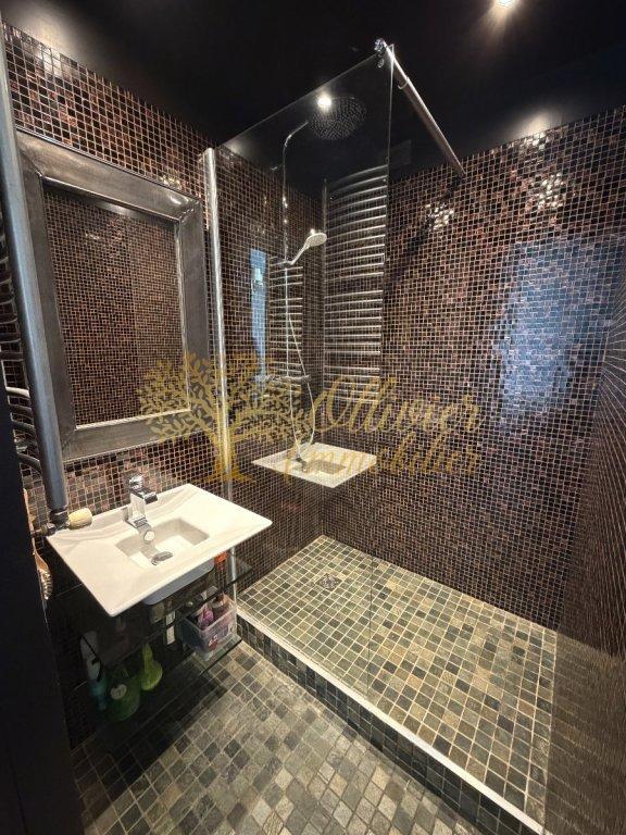 Appartement - 81 m² - 3 pièces