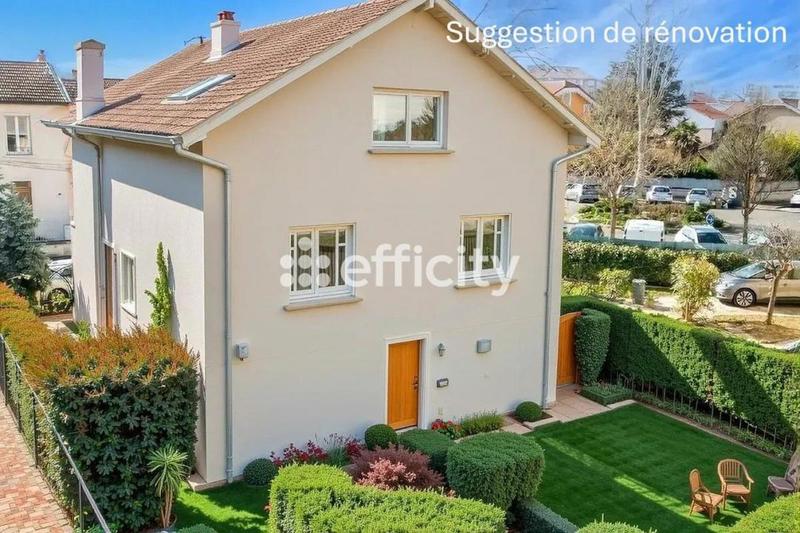 Maison - 208 m² - 11 pièces