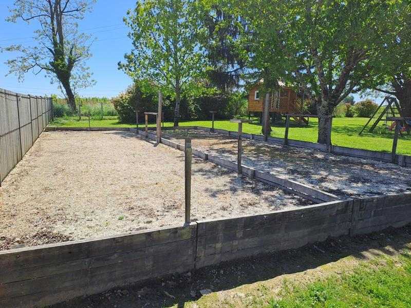 Propriété - 323 m² - 12 pièces