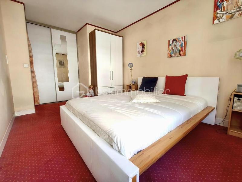 Duplex - 94 m² - 5 pièces