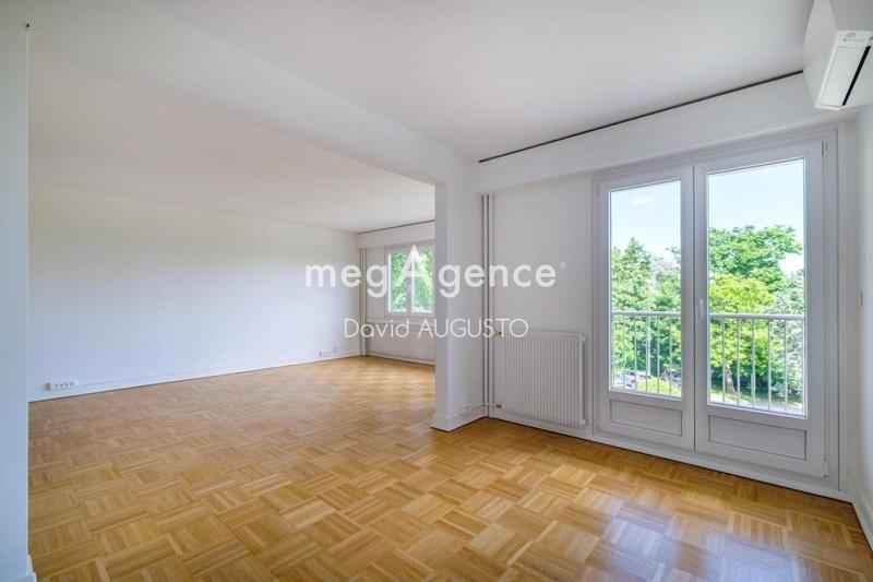 Appartement - 120 m² - 5 pièces
