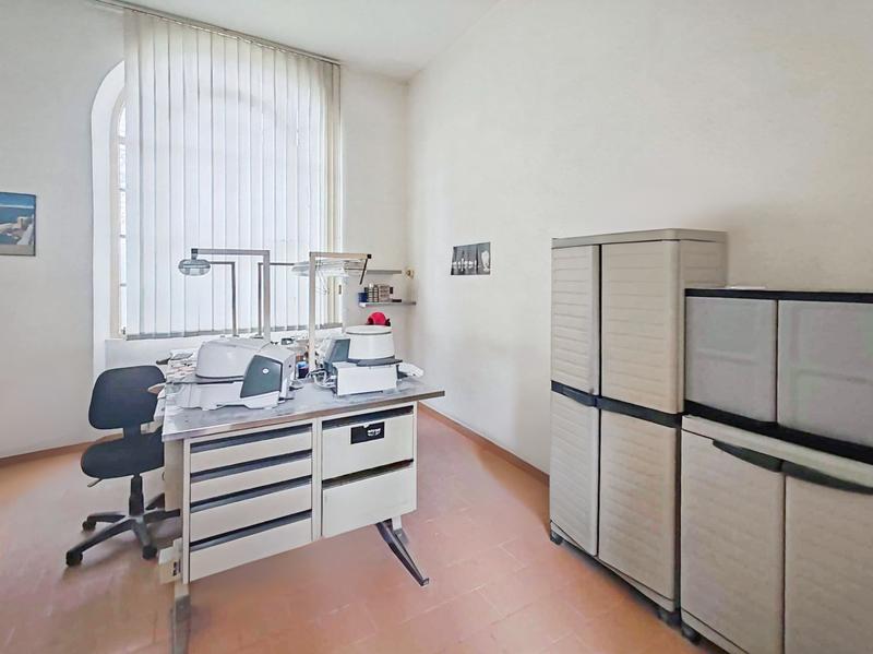 Propriété - 150 m² - 10 pièces