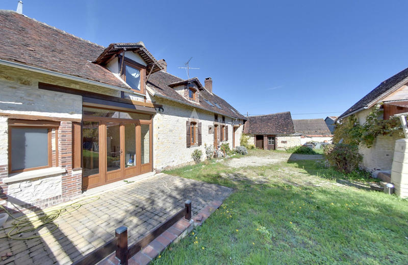 Maison - 188 m² - 8 pièces