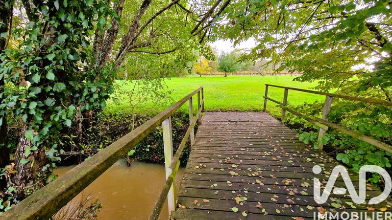 Maison - 200 m² - 8 pièces