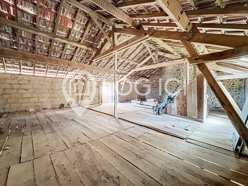 Maison - 225 m² - 8 pièces