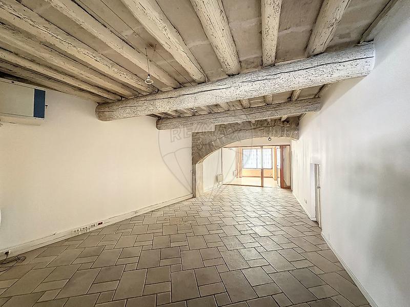 Local commercial - 126 m² - 3 pièces