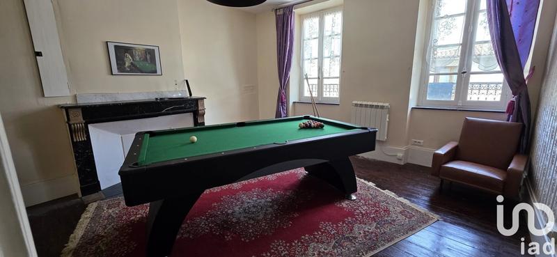 Maison - 280 m² - 9 pièces