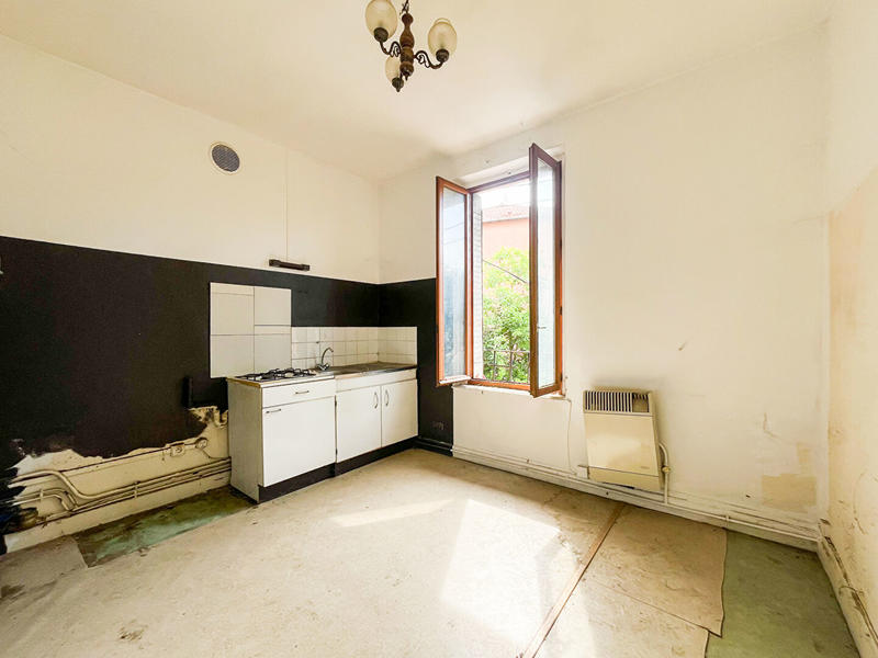 Immeuble - 200 m² - 5 pièces