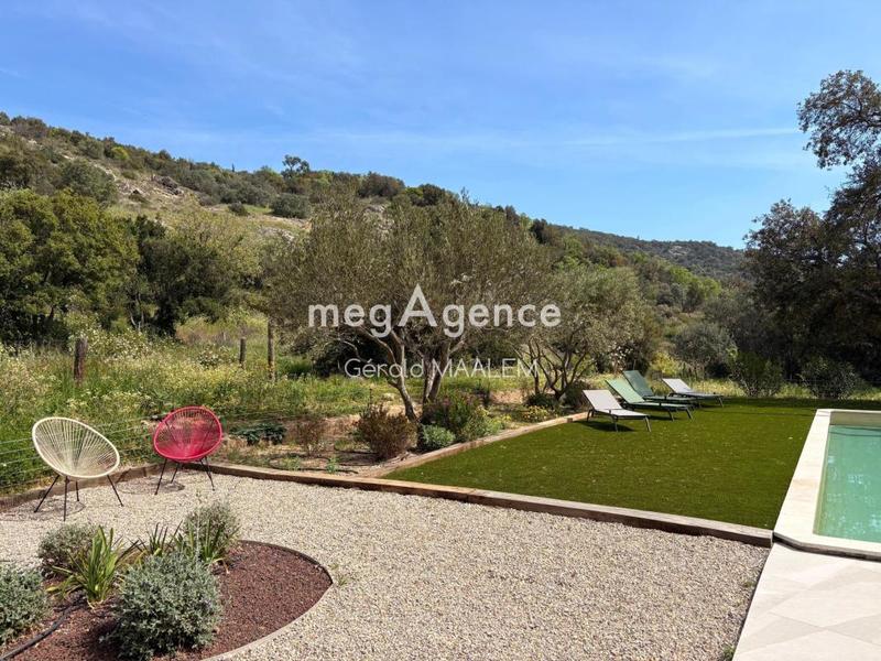 Villa - 243 m² - 7 pièces