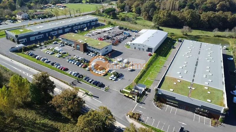 Local d'activité / Entrepôt - 367 m²