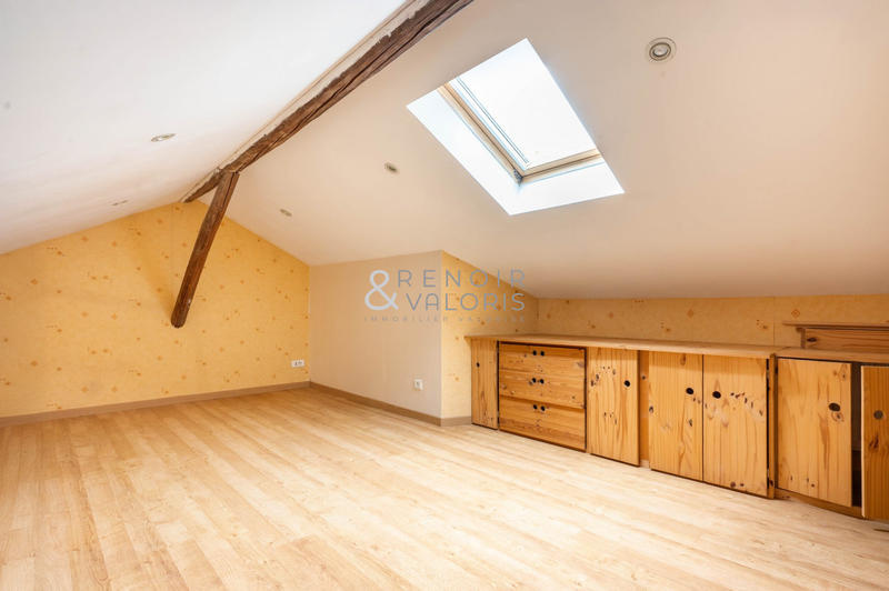 Appartement - 109 m² - 6 pièces