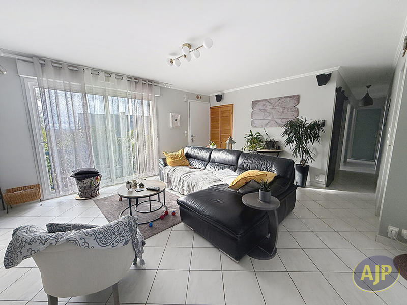 Maison - 129 m² - 5 pièces