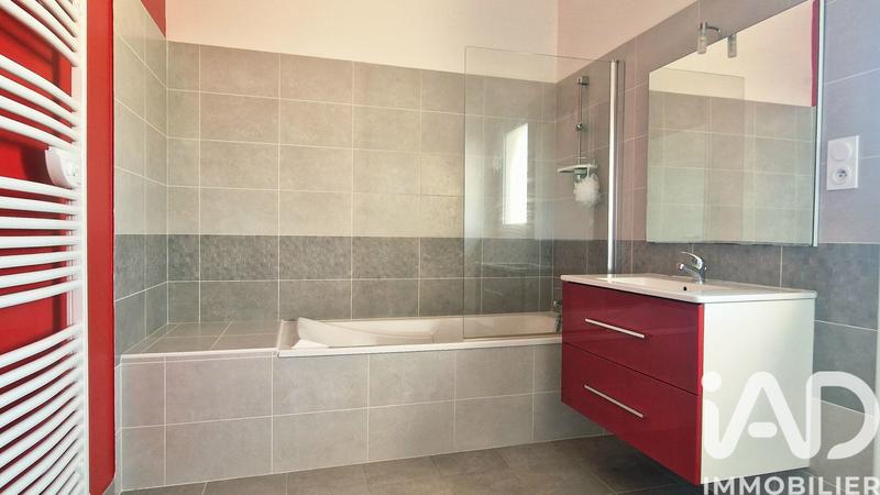 Maison - 104 m² - 5 pièces