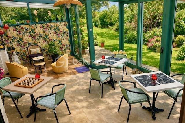 Maison - 299 m² - 8 pièces