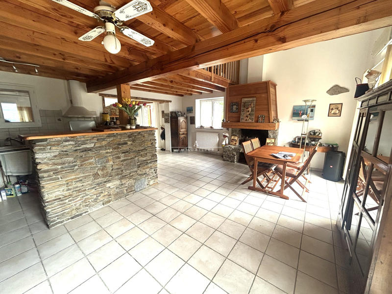 Maison traditionnelle - 140 m² - 4 pièces