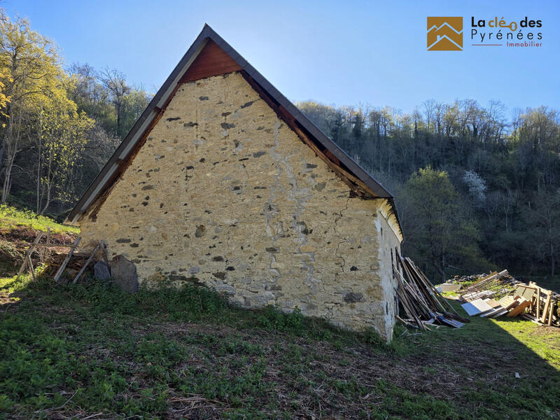 Maison ancienne - 140 m² - 1 pièce