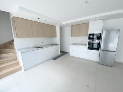 Maison - 99 m² - 4 pièces