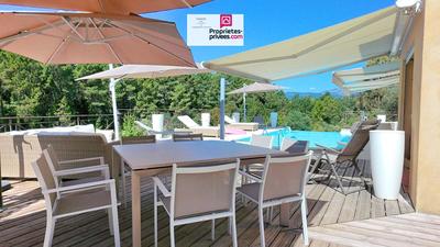 Maison - 140 m² - 5 pièces