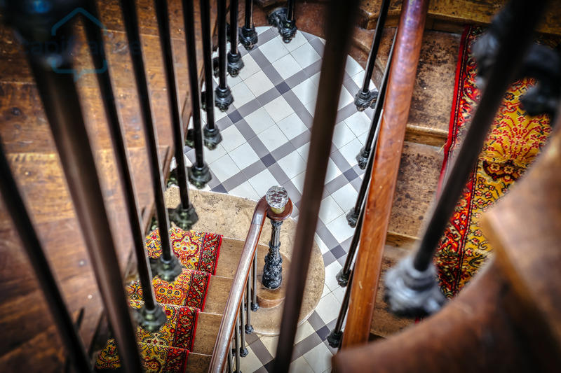 Maison bourgeoise - 442 m² - 12 pièces