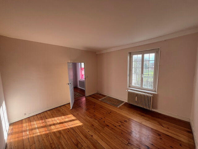 Maison - 166 m² - 7 pièces