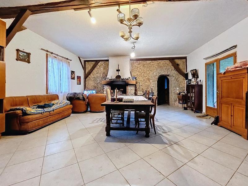 Maison - 137 m² - 4 pièces