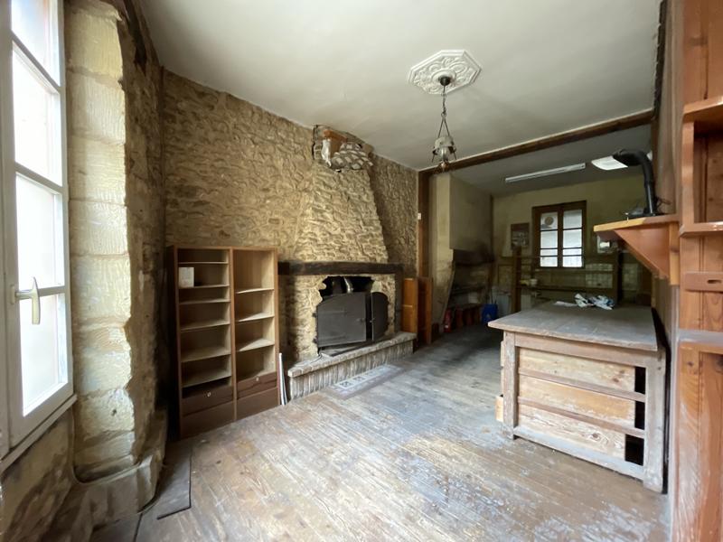 Maison traditionnelle - 261 m² - 18 pièces