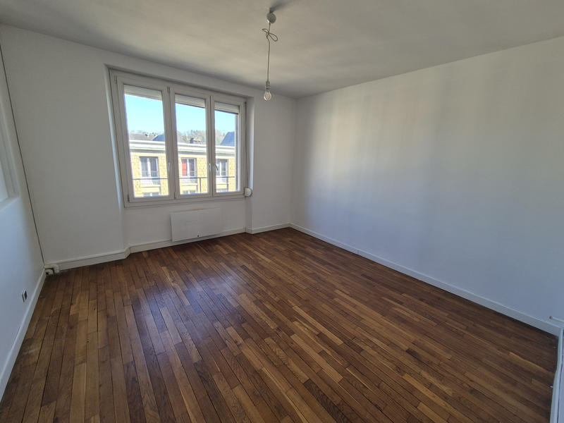 Appartement - 94 m² - 4 pièces