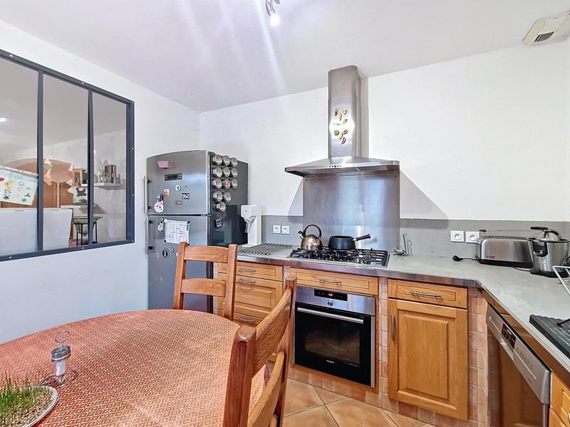 Maison - 200 m² - 7 pièces