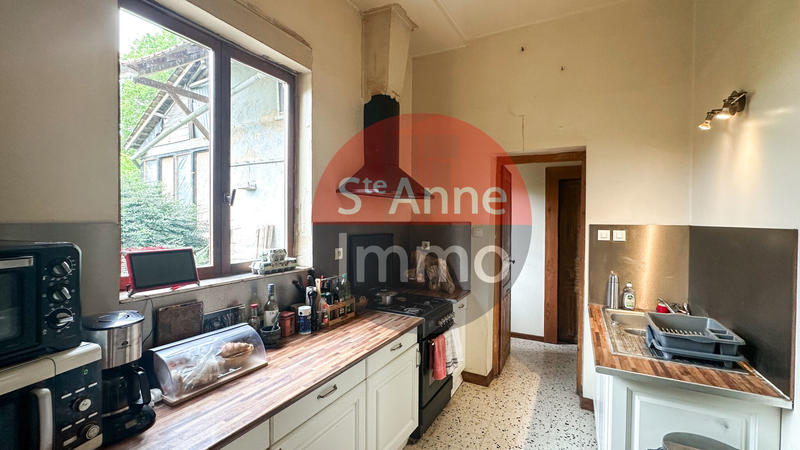 Maison - 240 m² - 4 pièces