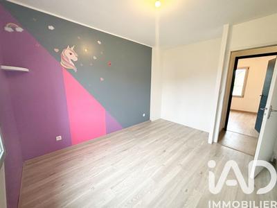 Maison - 93 m² - 4 pièces