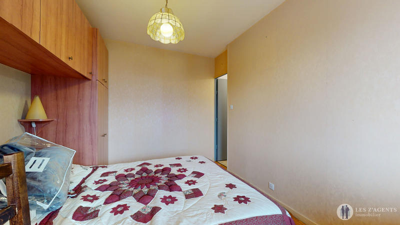 Appartement - 96 m² - 5 pièces