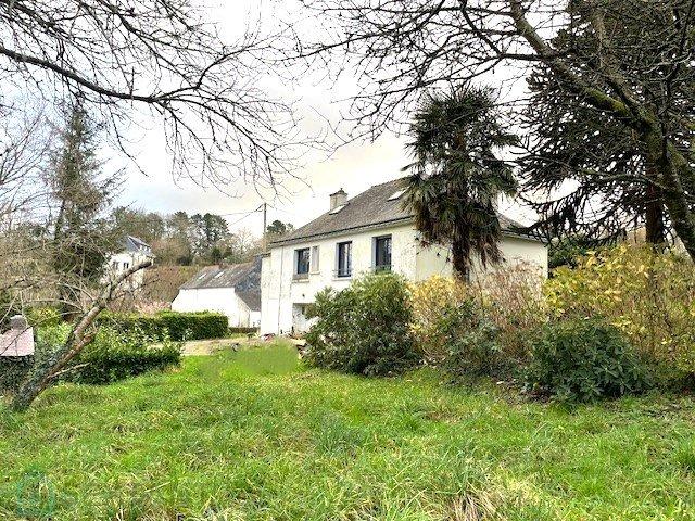 Maison - 99 m² - 5 pièces