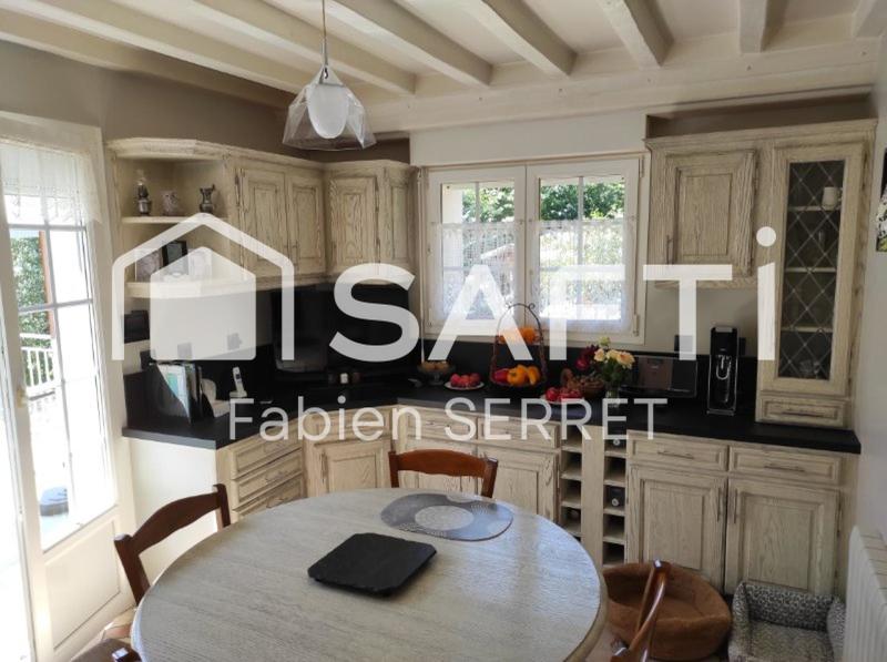 Maison - 232 m² - 8 pièces