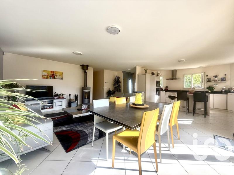 Maison - 123 m² - 4 pièces