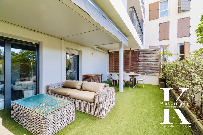 Duplex - 93 m² - 4 pièces