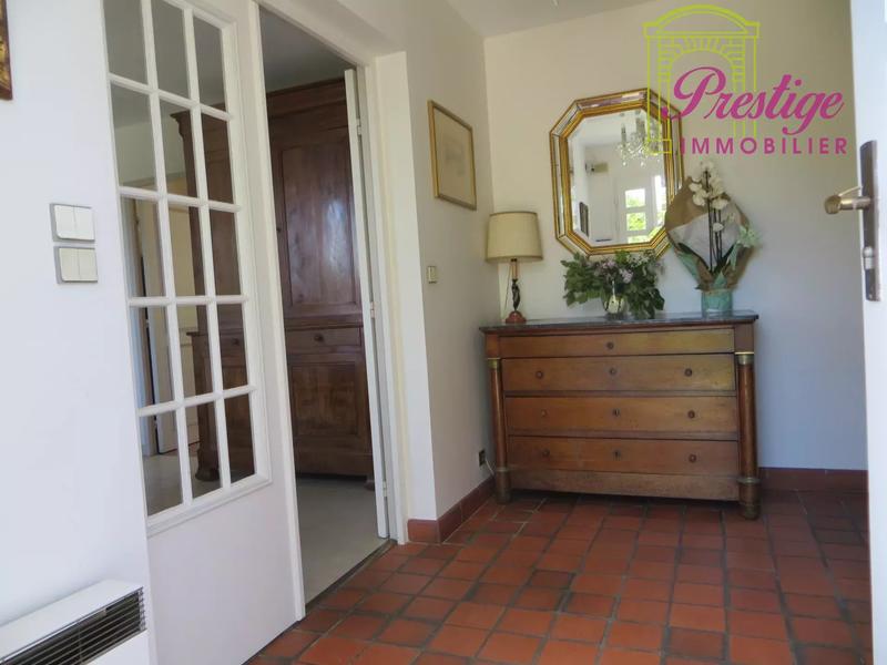 Maison - 166 m² - 7 pièces