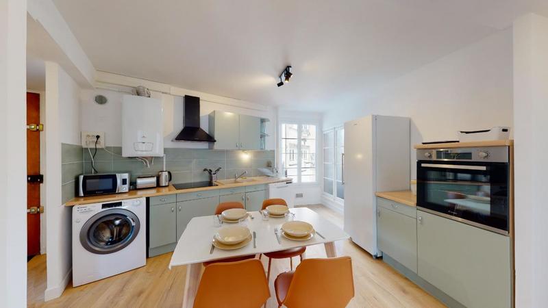 Appartement - 93 m² - 5 pièces