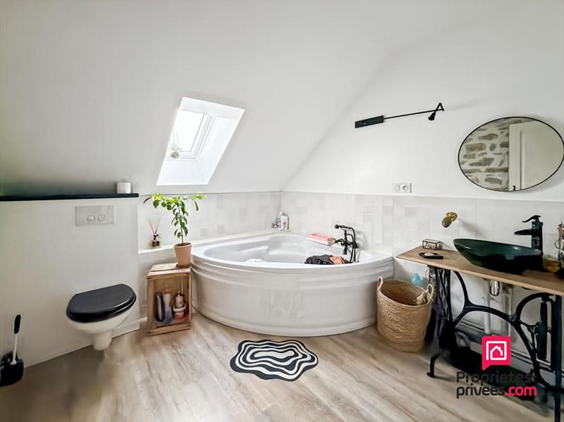 Maison - 140 m² - 6 pièces