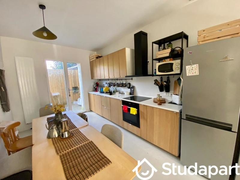 Chambre - 9 m² - 1 pièce