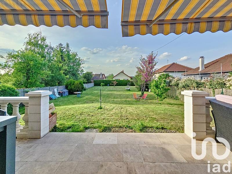 Maison - 140 m² - 8 pièces