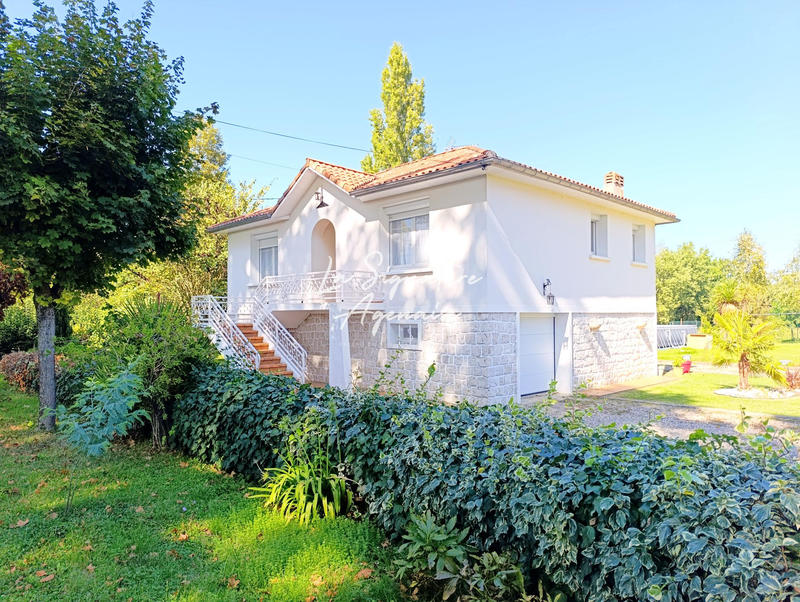Maison - 161 m² - 5 pièces