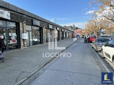 Local commercial - 141 m²