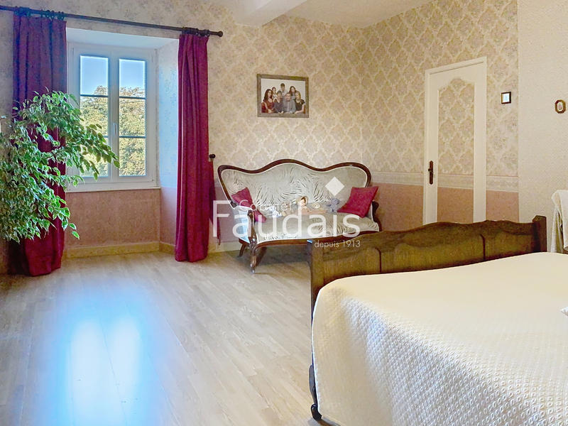 Maison de village - 186 m² - 7 pièces