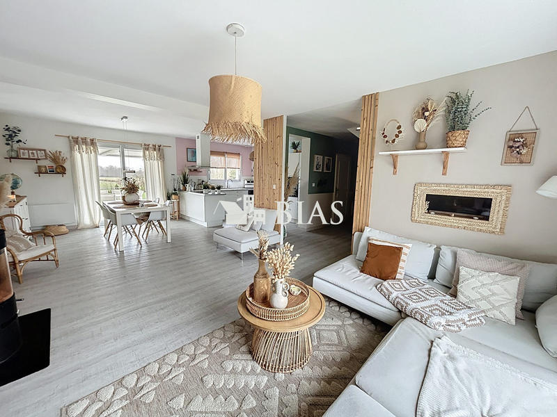 Maison contemporaine - 192 m² - 8 pièces